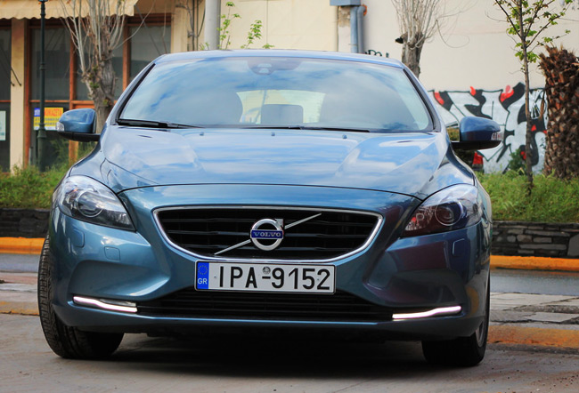 volvo-v40-front