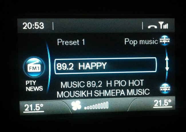 volvo-v40-happy